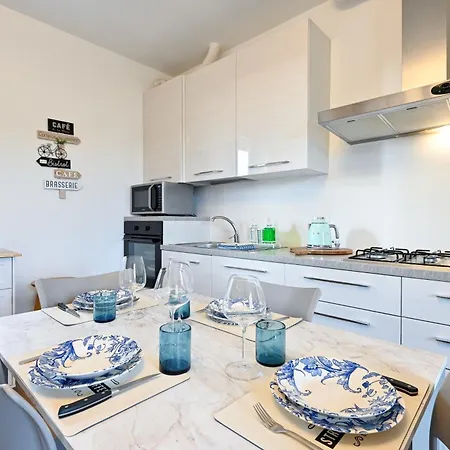 Lora Luxury 6 Free Private Parking, Self Check In アパート *