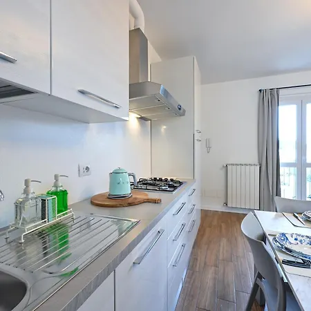 アパート Lora Luxury 6 Free Private Parking, Self Check In *