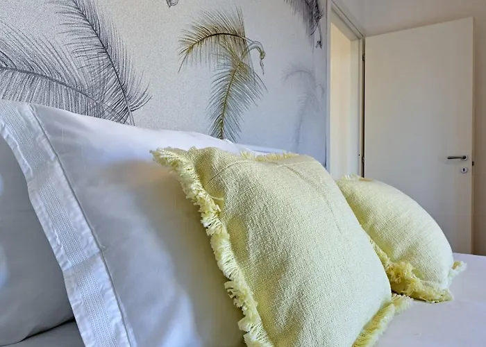 Lora Luxury 6 Free Private Parking, Self Check In アパート