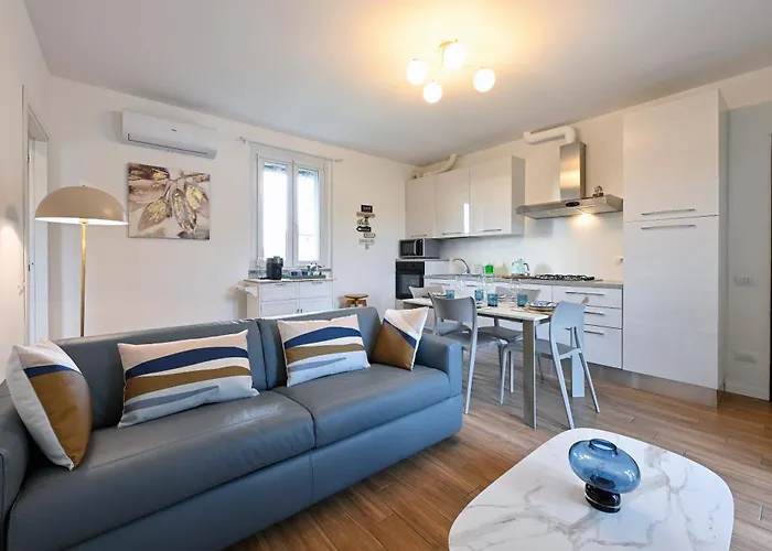 Lora Luxury 6 Free Private Parking, Self Check In *