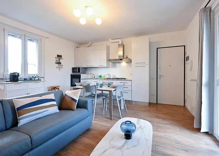 Lora Luxury 6 Free Private Parking, Self Check In *