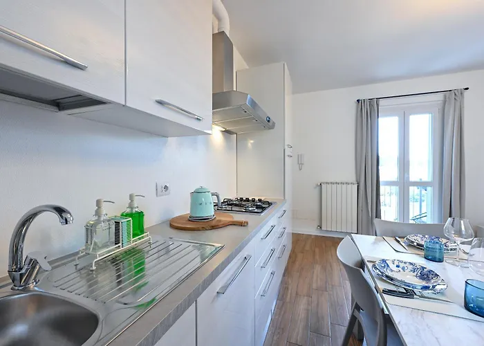 アパート Lora Luxury 6 Free Private Parking, Self Check In *