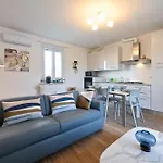 Lora Luxury 6 ,free Private Parking, Self Check In *